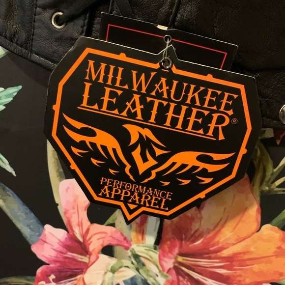 NWT Leather Motorcycle Vest - Picture 2 of 7